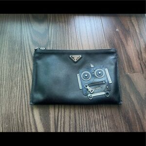 Prada men’s black pouch calf leather with 6 card slot and extra layer